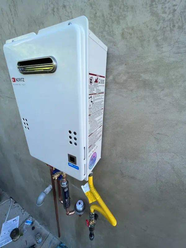 Tankless water heater installation for Strawntown homes